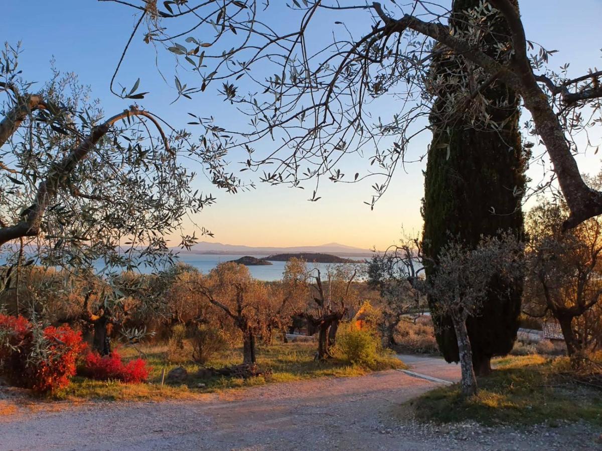 Antico Casale Tiravento Aparthotel Passignano sul Trasimeno Exterior photo
