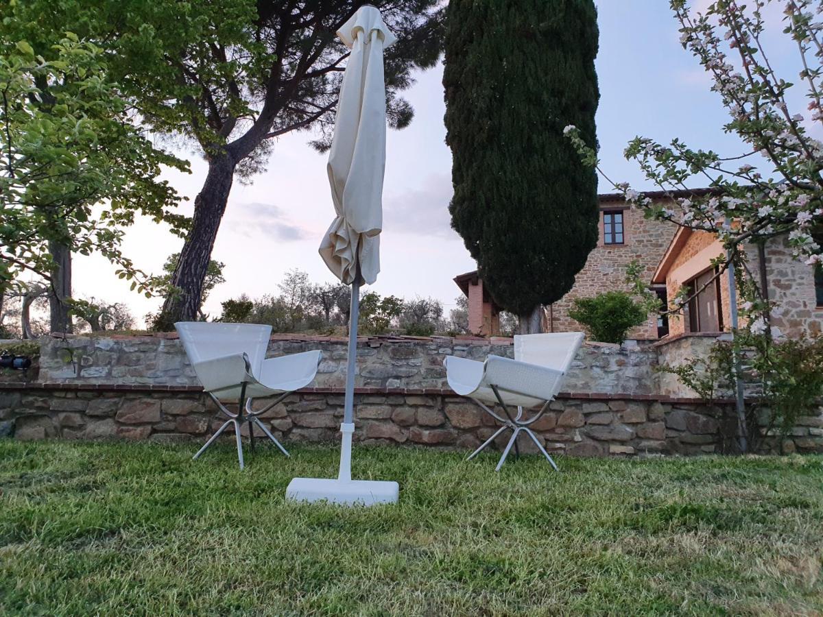 Antico Casale Tiravento Aparthotel Passignano sul Trasimeno Exterior photo