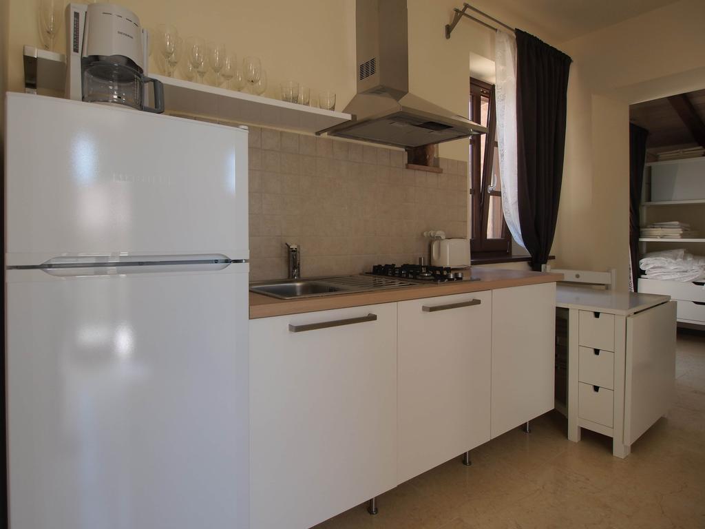Antico Casale Tiravento Aparthotel Passignano sul Trasimeno Room photo