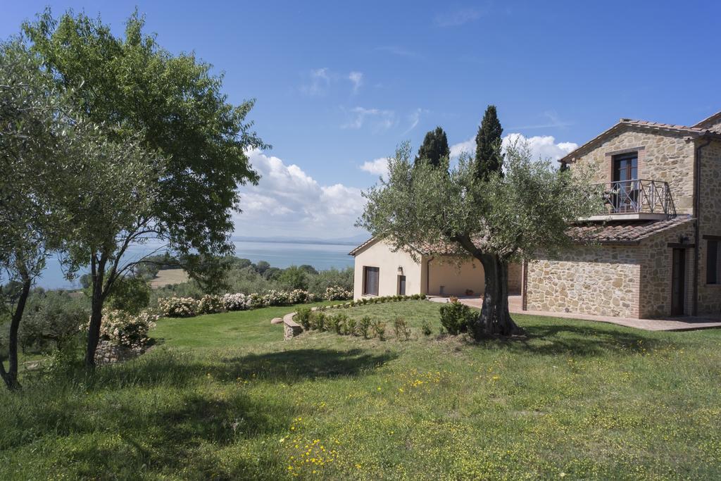 Antico Casale Tiravento Aparthotel Passignano sul Trasimeno Exterior photo